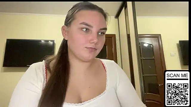 Dreamyblushfairy online show from 11-17-25, 03:40