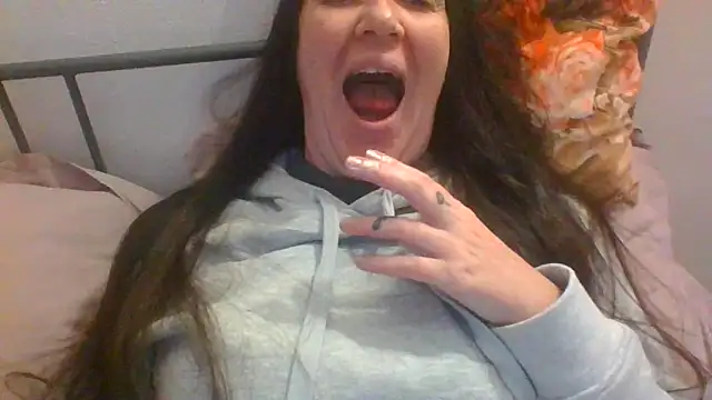 BELLAMORGANE1 online show from 01-23-25, 05:21