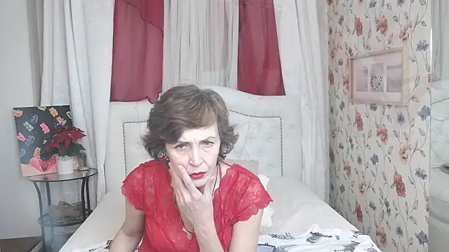 Snapshot of SilviaHart chatting on 10-09-25, 12:47 SilviaHart online show from 10-09-25, 12:47