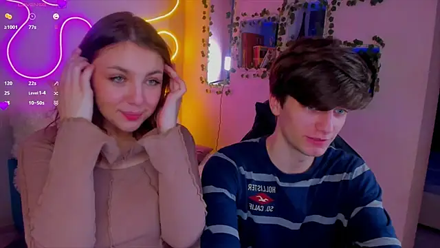 RobertAndLinela online show from 12-26-24, 09:58