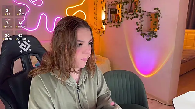 RobertAndLinela online show from 10-30-25, 02:40