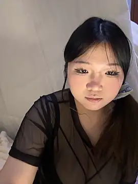 Snapshot of Happyou2 chatting on 01-24-25, 01:14 Happyou2 online show from 01-24-25, 01:14