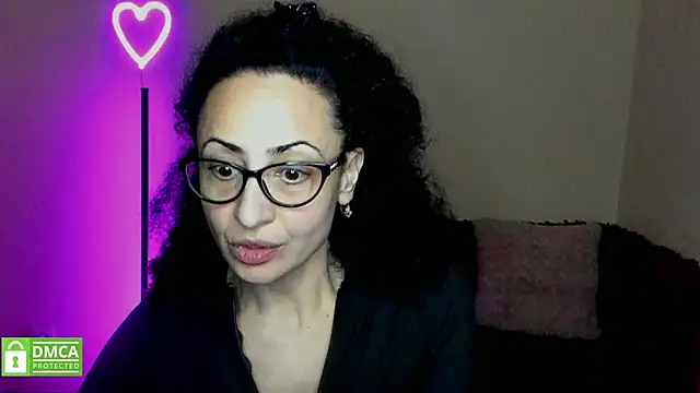 Snapshot of Arianasweety23 chatting on 02-08-25, 09:36 Arianasweety23 online show from 02-08-25, 09:36