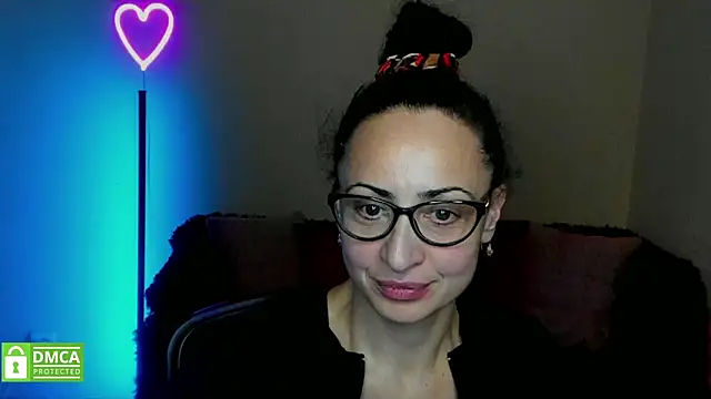 Snapshot of Arianasweety23 chatting on 02-11-25, 06:44 Arianasweety23 online show from 02-11-25, 06:44