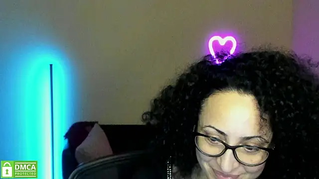 Snapshot of Arianasweety23 chatting on 03-06-25, 10:15 Arianasweety23 online show from 03-06-25, 10:15