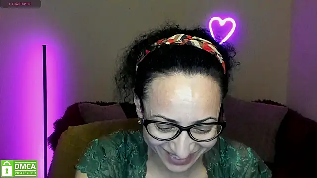 Snapshot of Arianasweety23 chatting on 03-12-25, 02:20 Arianasweety23 online show from 03-12-25, 02:20