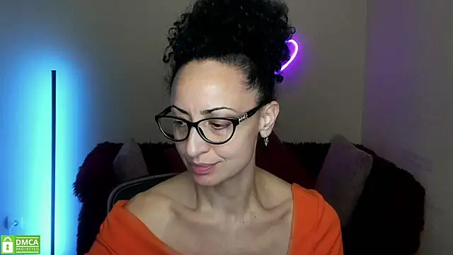 Snapshot of Arianasweety23 chatting on 09-15-25, 05:24 Arianasweety23 online show from 09-15-25, 05:24