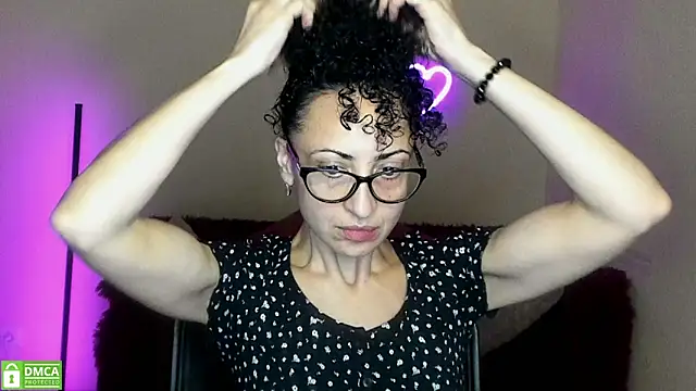 Snapshot of Arianasweety23 chatting on 09-16-25, 05:25 Arianasweety23 online show from 09-16-25, 05:25