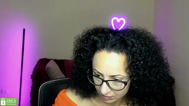 Snapshot of Arianasweety23 chatting on 09-21-25, 05:25 Arianasweety23 online show from 09-21-25, 05:25