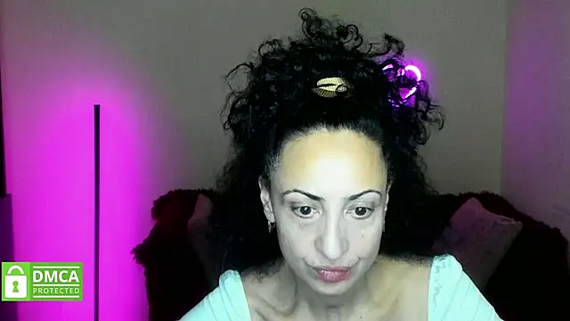 Snapshot of Arianasweety23 chatting on 10-19-25, 05:24 Arianasweety23 online show from 10-19-25, 05:24