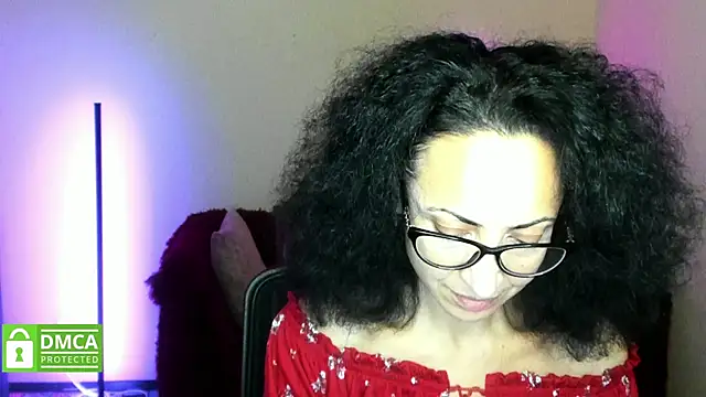 Snapshot of Arianasweety23 chatting on 10-21-25, 05:24 Arianasweety23 online show from 10-21-25, 05:24