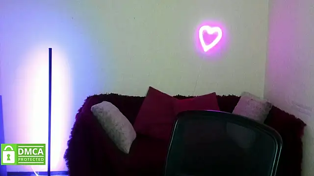 Snapshot of Arianasweety23 chatting on 10-25-25, 11:29 Arianasweety23 online show from 10-25-25, 11:29