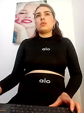 VictoriaMolina online show from 09-20-25, 12:55