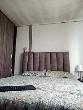 VictoriaMolina online show from 10-22-25, 01:11