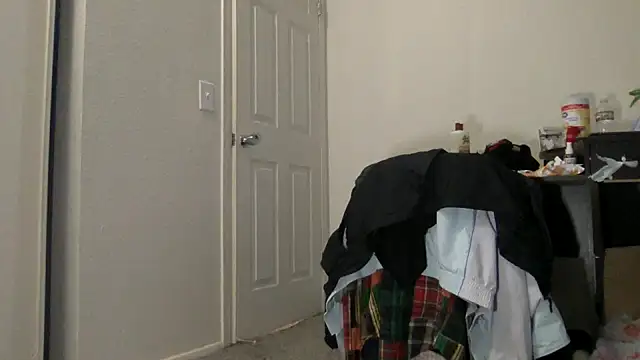 bubblebut420 online show from 10-24-25, 08:49