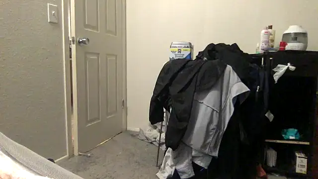 bubblebut420 online show from 11-21-25, 01:10