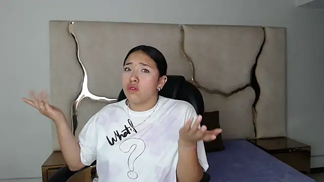 Snapshot of IsabellRodriguez18 chatting on 02-28-25, 04:32 IsabellRodriguez18 online show from 02-28-25, 04:32