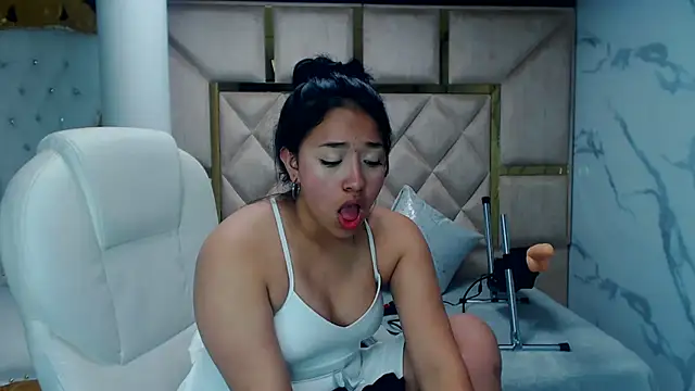 Snapshot of IsabellRodriguez18 chatting on 03-01-25, 03:43 IsabellRodriguez18 online show from 03-01-25, 03:43