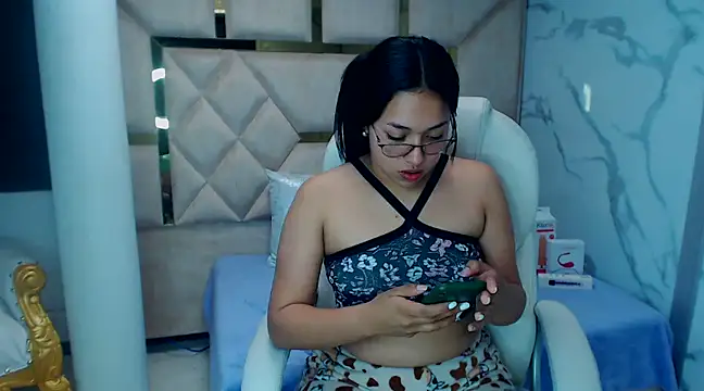 Snapshot of IsabellRodriguez18 chatting on 03-08-25, 08:00 IsabellRodriguez18 online show from 03-08-25, 08:00