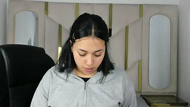 Snapshot of IsabellRodriguez18 chatting on 09-12-25, 03:28 IsabellRodriguez18 online show from 09-12-25, 03:28