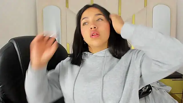 Snapshot of IsabellRodriguez18 chatting on 10-01-25, 03:12 IsabellRodriguez18 online show from 10-01-25, 03:12