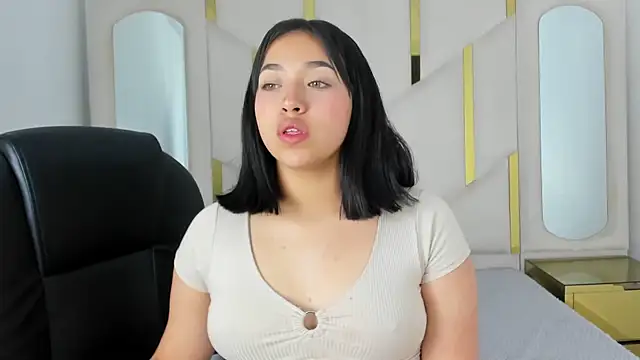 Snapshot of IsabellRodriguez18 chatting on 10-02-25, 03:46 IsabellRodriguez18 online show from 10-02-25, 03:46