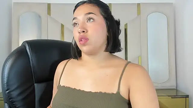 Snapshot of IsabellRodriguez18 chatting on 10-18-25, 03:31 IsabellRodriguez18 online show from 10-18-25, 03:31