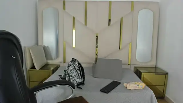 Snapshot of IsabellRodriguez18 chatting on 11-12-25, 03:07 IsabellRodriguez18 online show from 11-12-25, 03:07