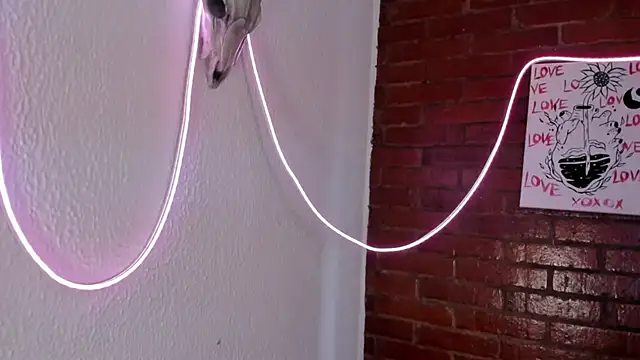 Hazelbrownn2000 online show from 02-13-25, 06:38