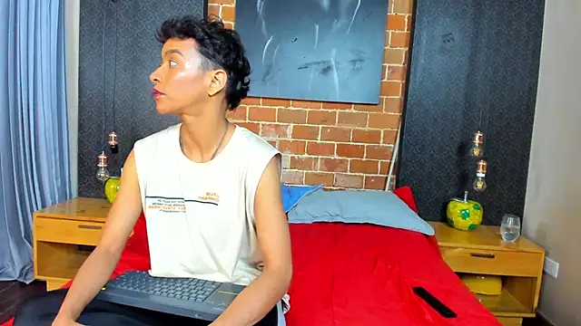 AntonAndSofii online show from 01-17-25, 03:34