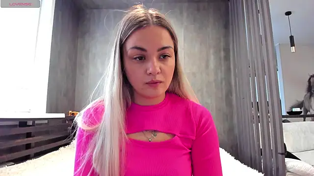 Mia   murrr online show from 11-14-25, 03:16