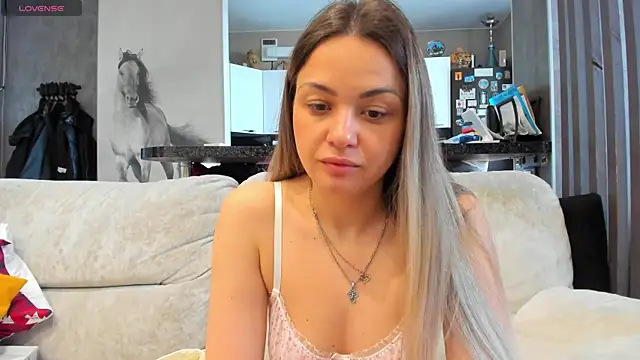 Snapshot of Mia___murrr chatting on 05-12-26, 02:19 Mia murrr online show from 05-12-26, 02:19