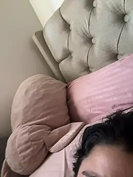 apriil rossee online show from 02-06-25, 02:04