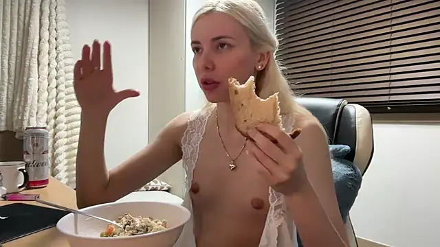 yunasuka online show from 01-01-25, 03:24