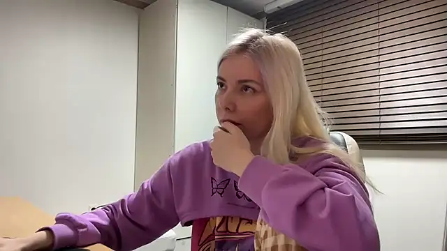 yunasuka online show from 01-09-25, 07:08