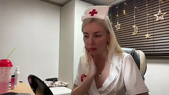 yunasuka online show from 01-15-25, 07:55