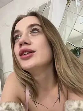 KiraMyers online show from 01-14-25, 03:04