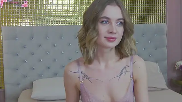 KiraMyers online show from 02-06-25, 04:42