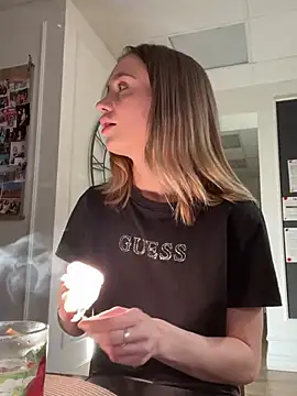 KiraMyers online show from 03-09-25, 10:30