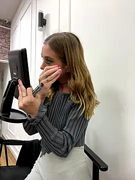 KiraMyers online show from 09-30-25, 04:39