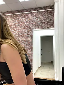 KiraMyers online show from 10-11-25, 04:33