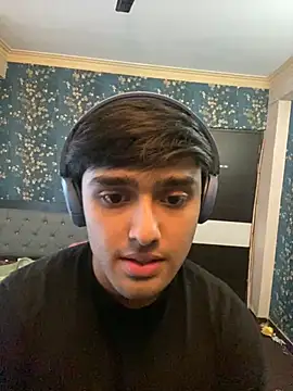 Snapshot of sunny49477 chatting on 01-02-25, 08:06 sunny49477 online show from 01-02-25, 08:06