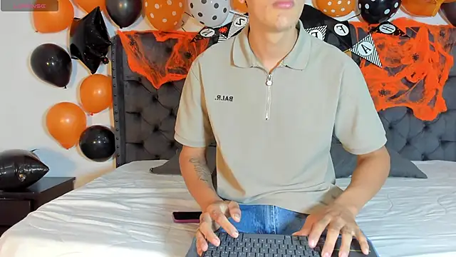 two milkyway online show from 10-13-25, 12:27