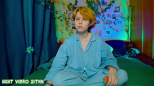 TrickyKitsune online show from 10-15-25, 10:37