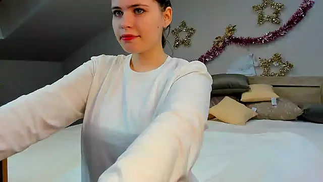 Snapshot of EricaElliott chatting on 01-21-25, 02:11 EricaElliott online show from 01-21-25, 02:11