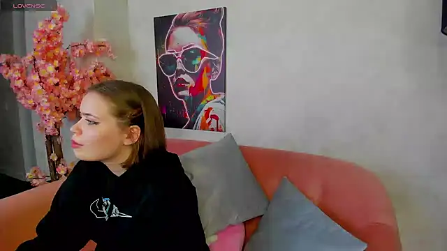 Snapshot of EricaElliott chatting on 02-02-25, 07:20 EricaElliott online show from 02-02-25, 07:20