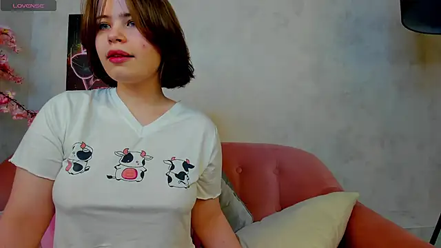 Snapshot of EricaElliott chatting on 02-04-25, 01:23 EricaElliott online show from 02-04-25, 01:23