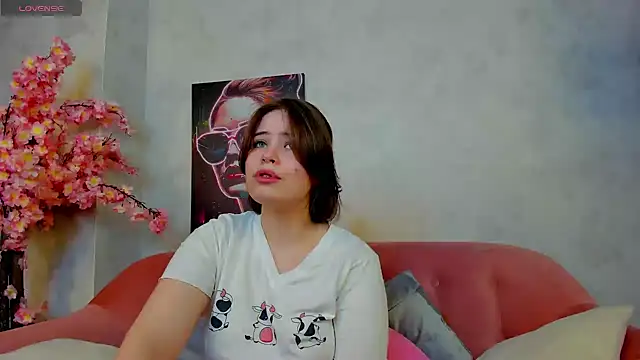 Snapshot of EricaElliott chatting on 02-04-25, 04:26 EricaElliott online show from 02-04-25, 04:26