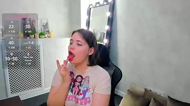 Snapshot of EricaElliott chatting on 02-25-25, 04:14 EricaElliott online show from 02-25-25, 04:14