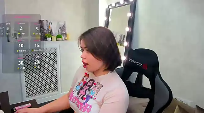 Snapshot of EricaElliott chatting on 02-25-25, 07:20 EricaElliott online show from 02-25-25, 07:20